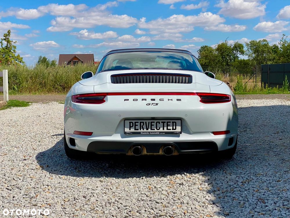 Porsche 911 Targa 4 GTS PDK - 6