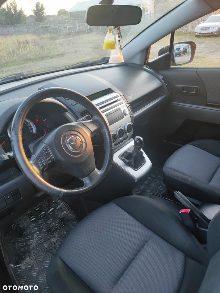 Mazda 5 - 4