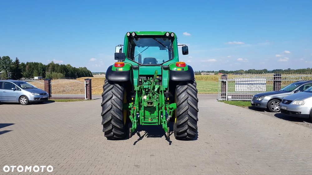 John Deere 6820 Premium TLS 2004R - 6