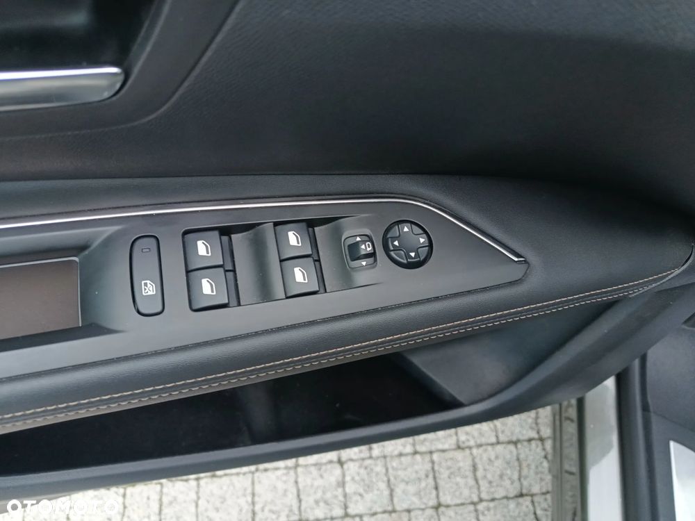 Peugeot 3008 PureTech 180 Stop & Start GPF EAT8 GT - 25