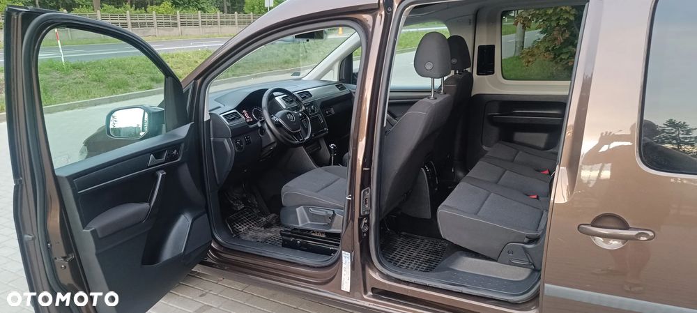 Volkswagen Caddy Maxi 2.0 TDI Highline - 29