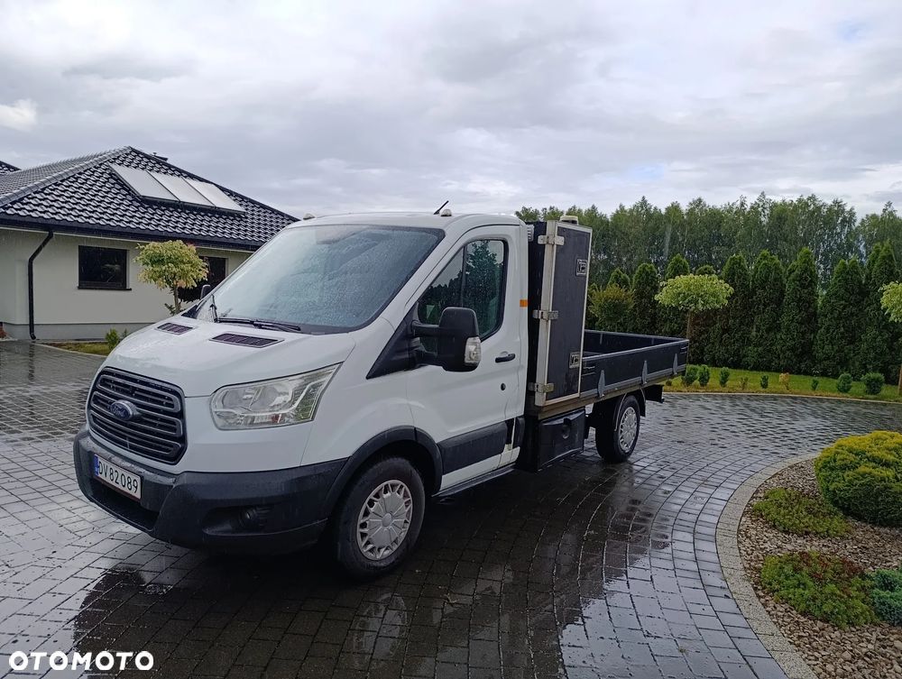 Ford Transit - 1