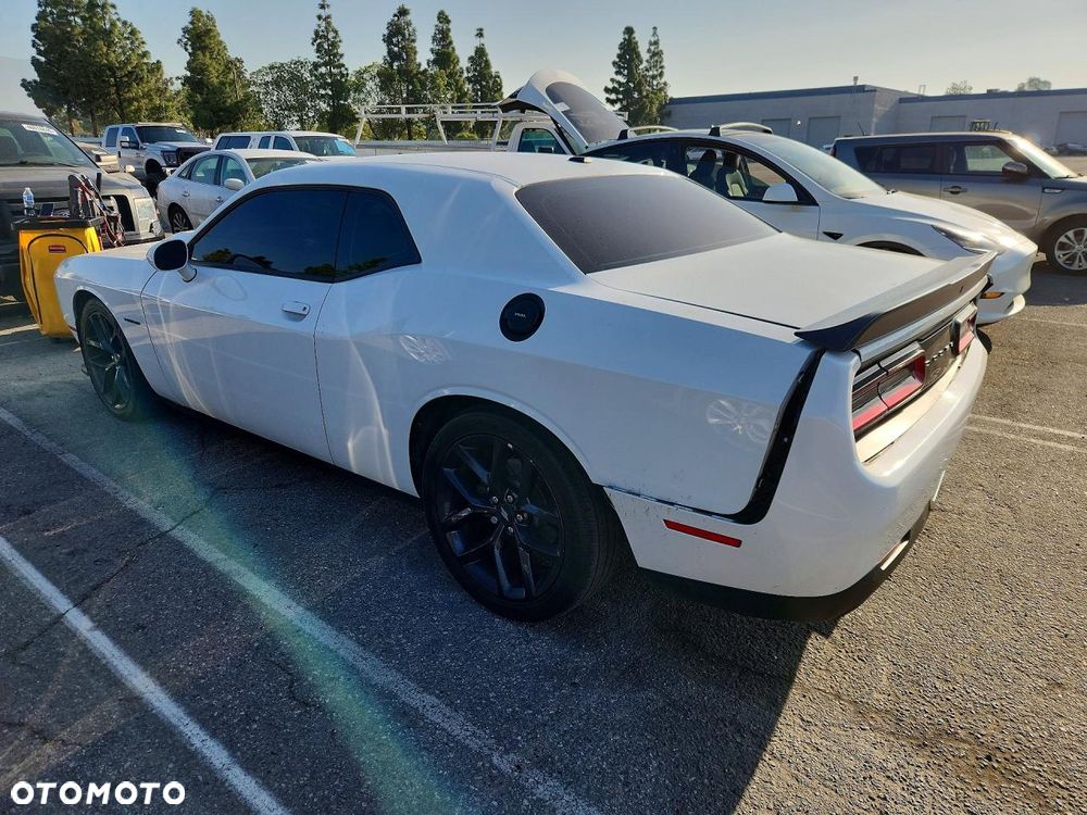 Dodge Challenger 5.7 R/T - 3