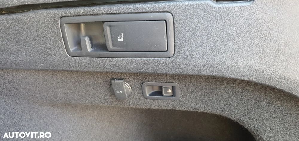 Volkswagen Passat 2.0 TDI DSG Highline - 11