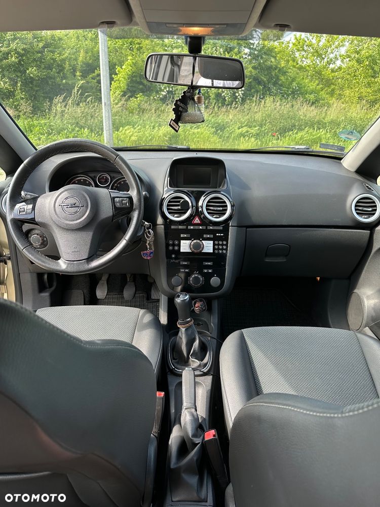 Opel Corsa 1.2 16V Enjoy - 7