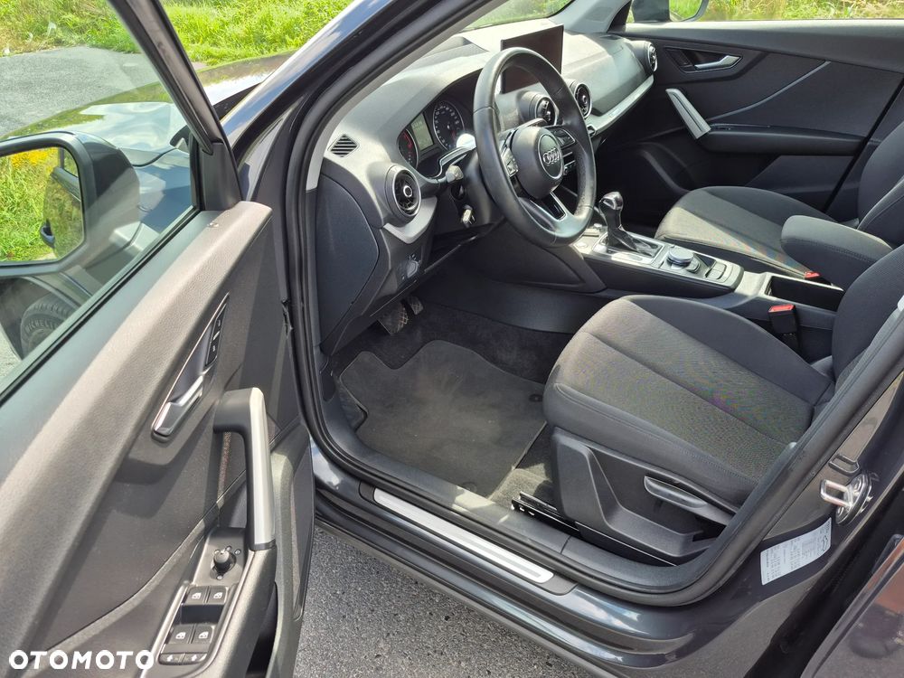 Audi Q2 35 TFSI Advanced S tronic - 9