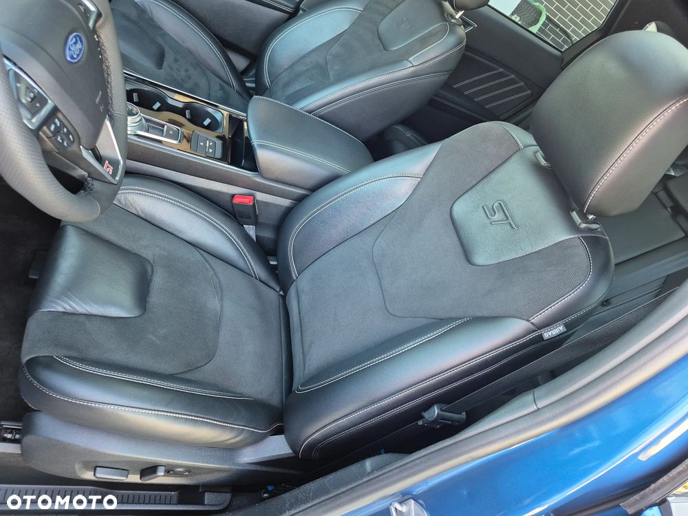 Ford Edge - 26