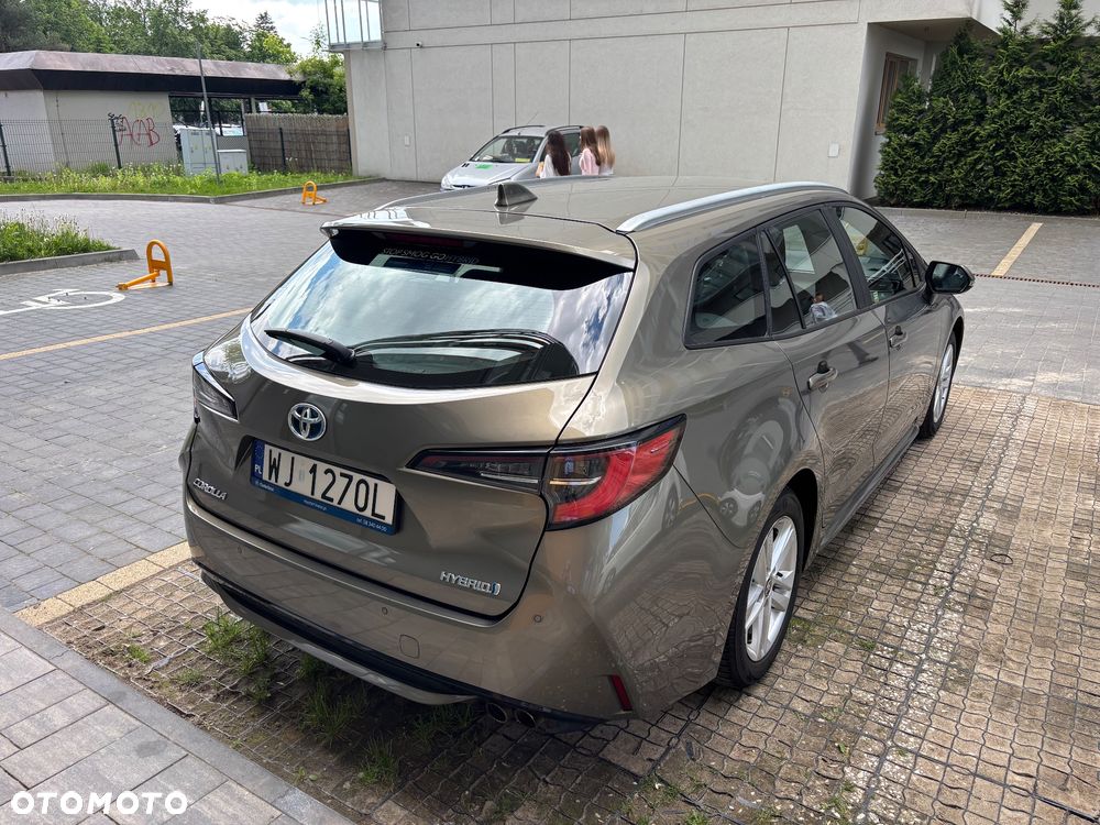 Toyota Corolla 2.0 Hybrid Comfort - 27
