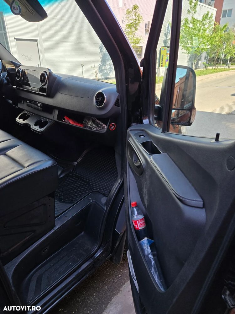 Mercedes-Benz Sprinter - 15