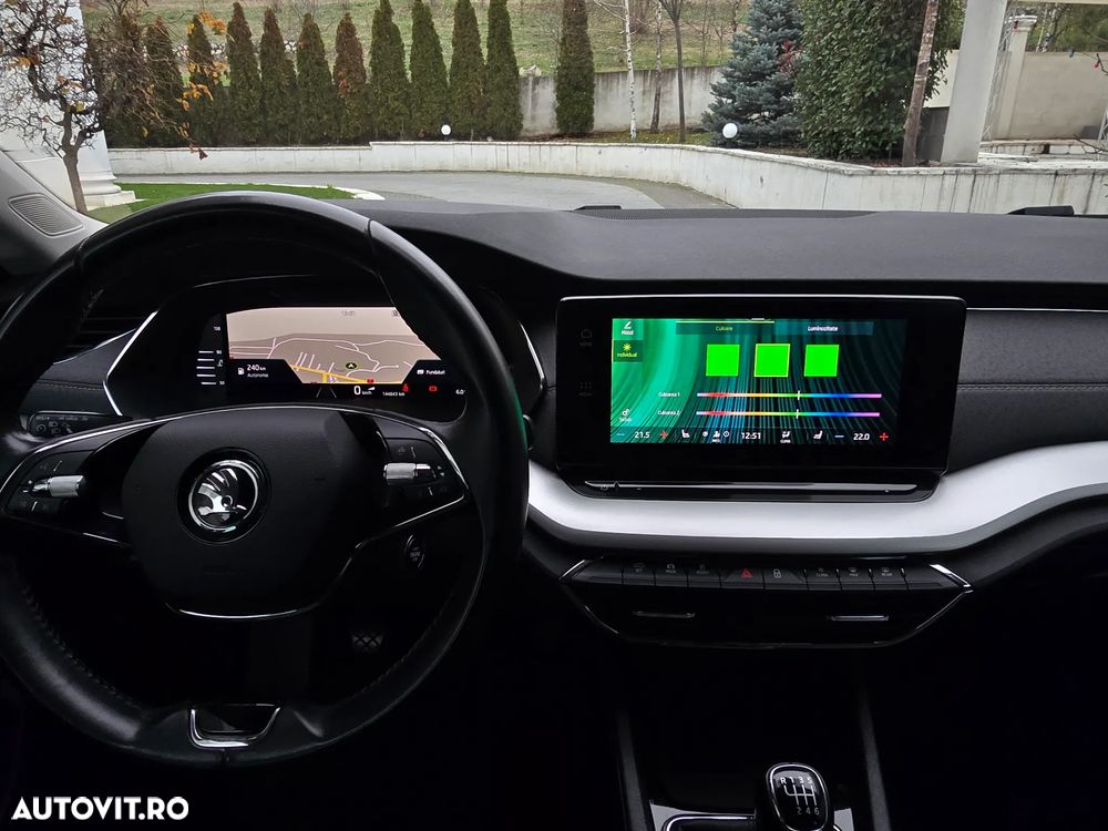 Skoda Octavia 2.0 TDI Premium Edition - 24