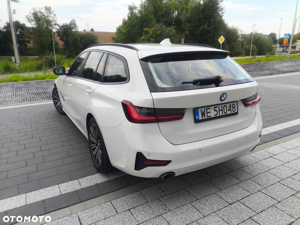 BMW Seria 3 318i - 7