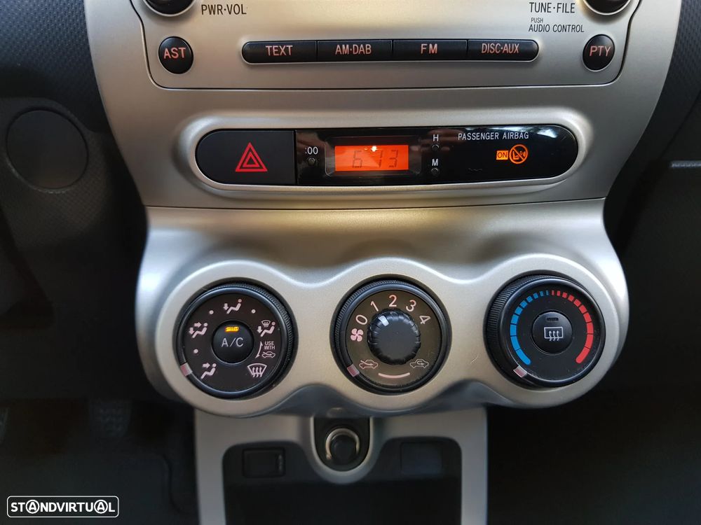 Toyota Urban Cruiser 1.33 VVT-i Sol - 18