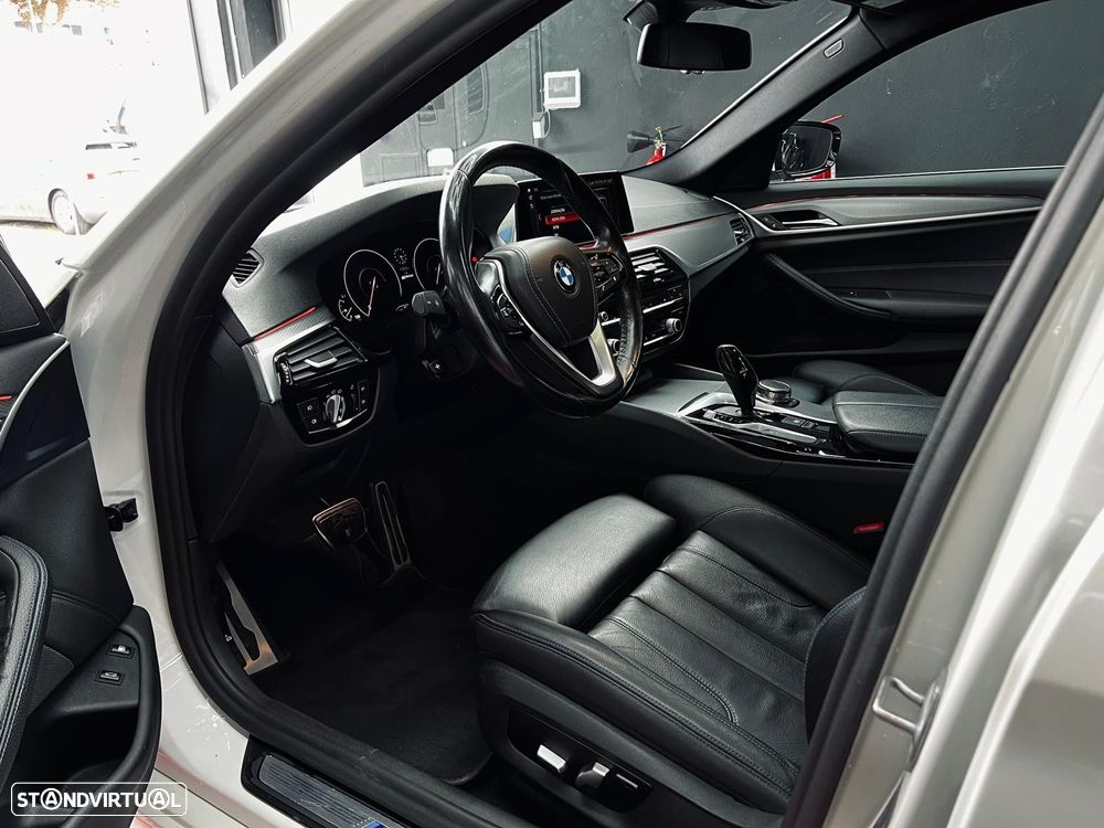 BMW 530 e iPerformance Pack M - 14