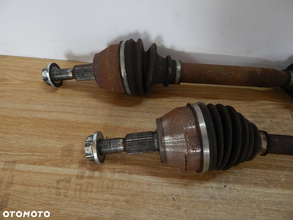 Półoś ośka przegub przód 1.5 1.6 TDCi Ford Focus MK3 10-18  Łuków części - 2