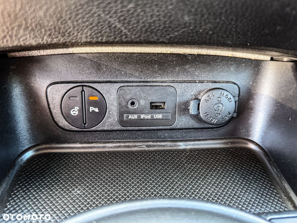 Kia Sportage 2.0 CRDI 4WD Spirit - 32