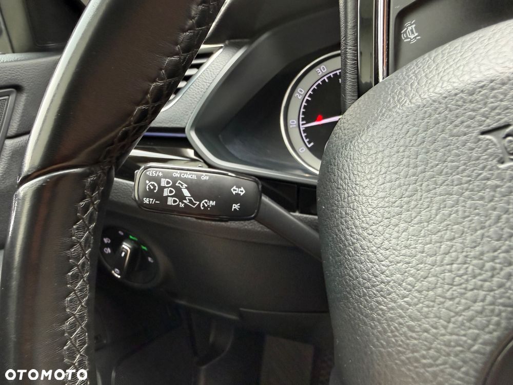 Skoda Superb 1.8 TSI L&K DSG - 32