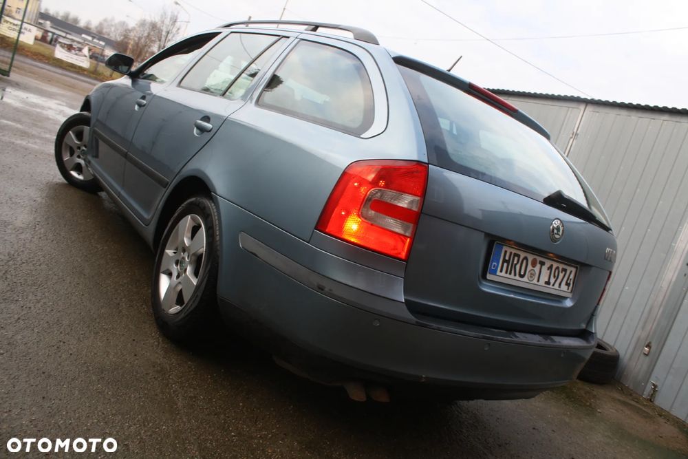 Skoda Octavia 2.0 TDI DPF DSG Ambiente - 10