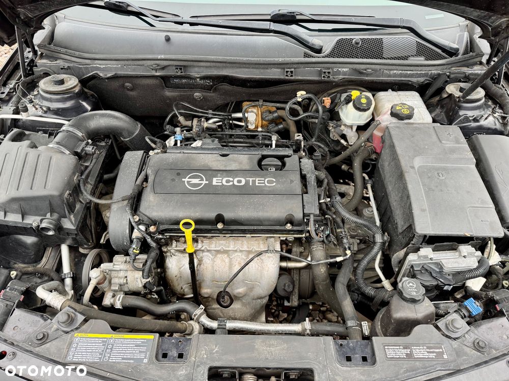 Opel Insignia 1.8 - 3