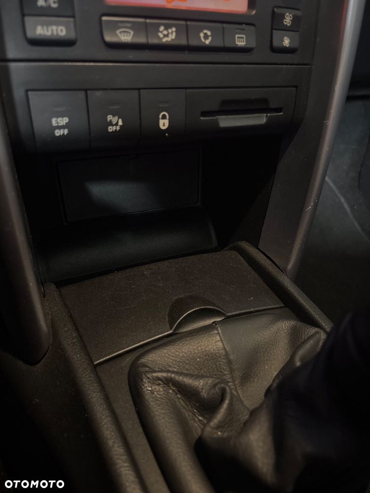 Peugeot 207 1.6 Turbo Platinum - 36