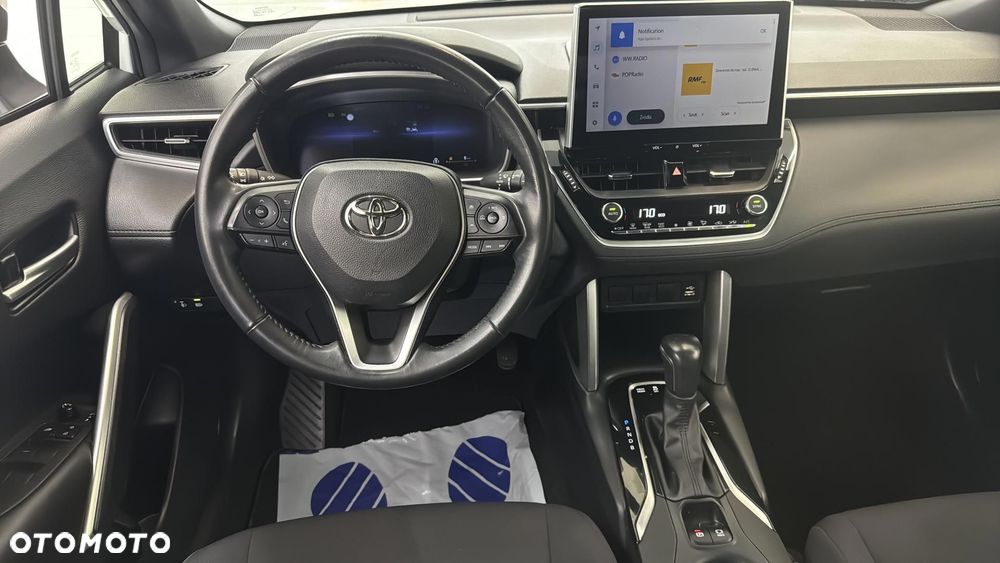 Toyota Corolla Cross 2.0 Hybrid Comfort - 14