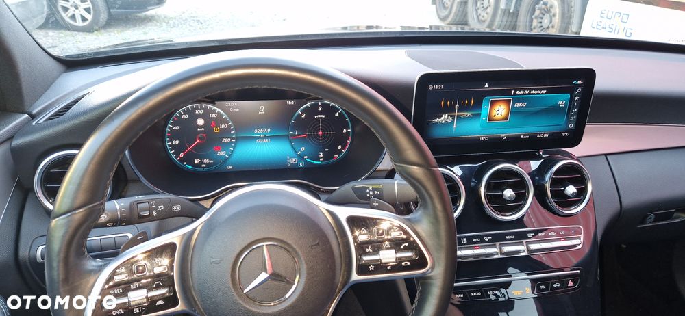 Mercedes-Benz Klasa C 220 d T 9G-TRONIC AMG Line - 19