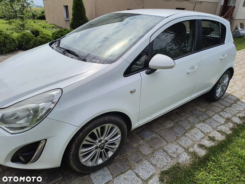 Opel Corsa 1.2 16V Cosmo - 4