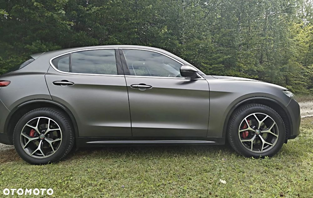 Alfa Romeo Stelvio 2.0 Turbo TI Q4 - 4