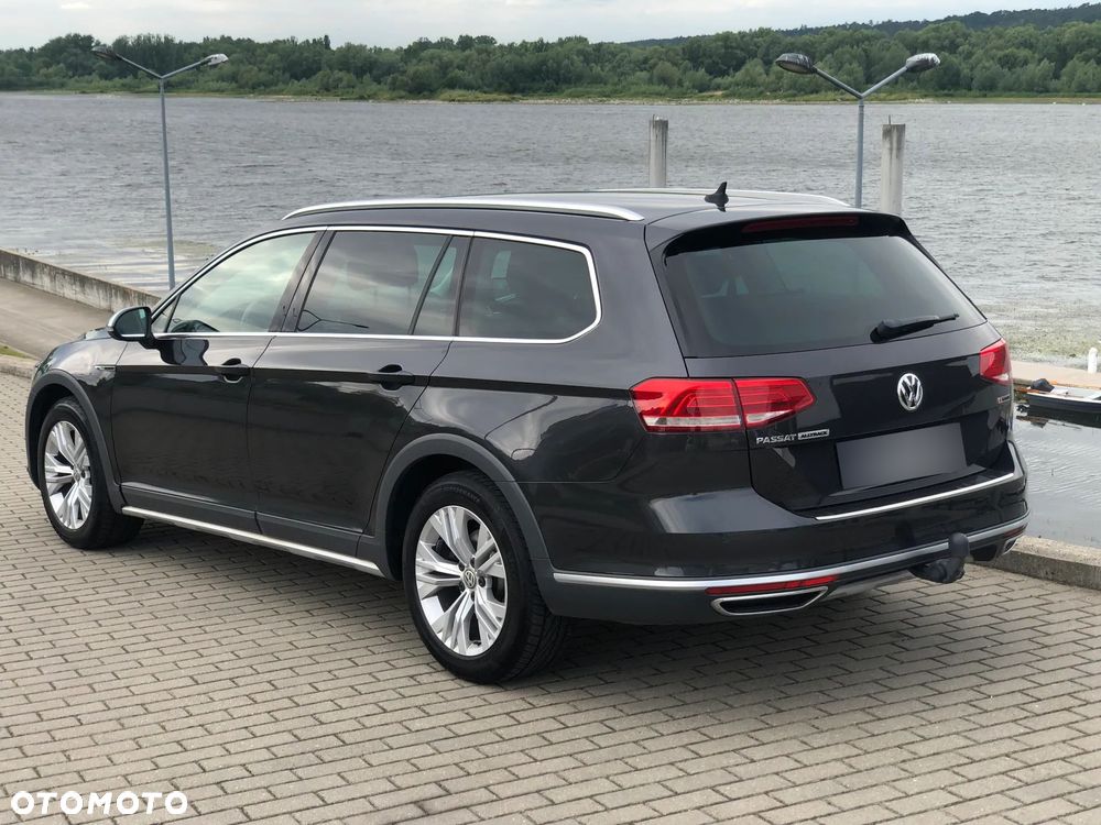 Volkswagen Passat Alltrack - 11
