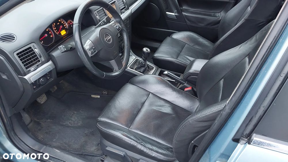 Opel Vectra 2.2 GTS - 16