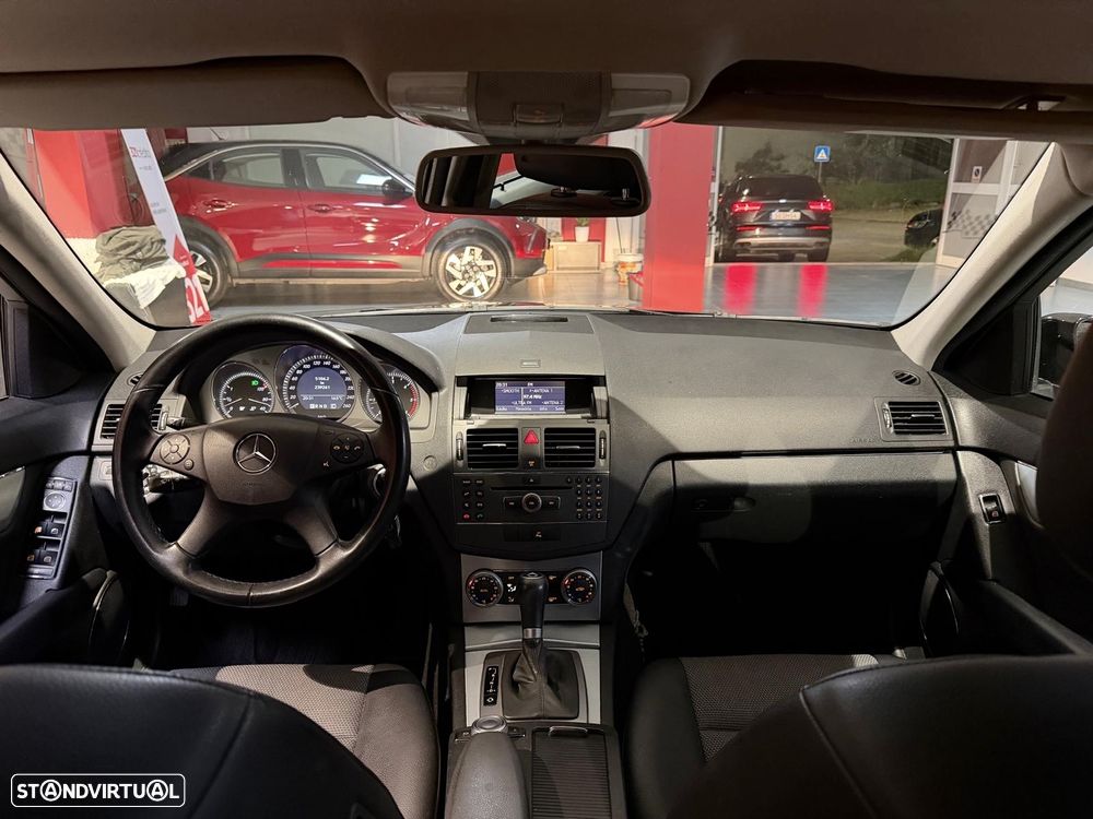 Mercedes-Benz C 200 - 10
