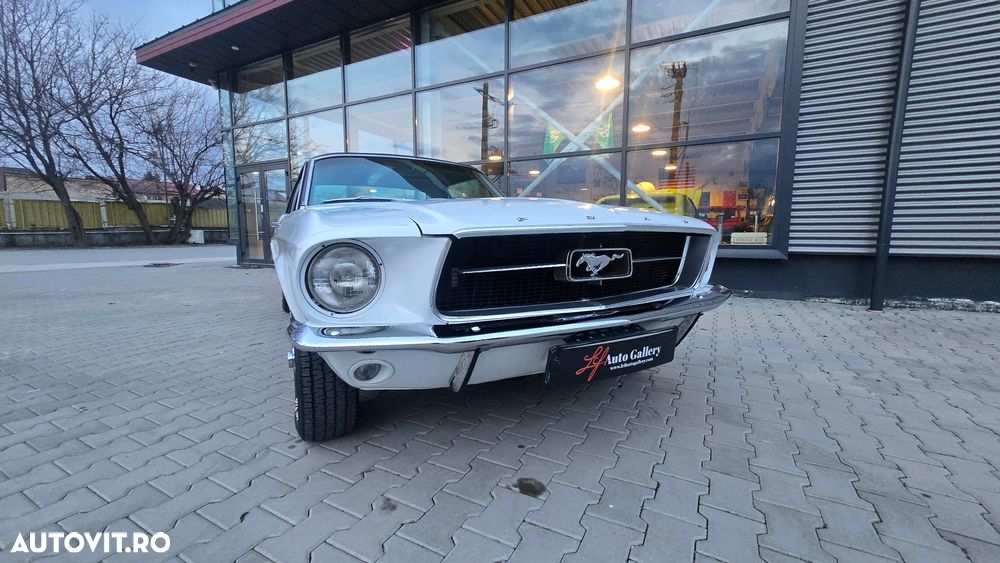 Ford Mustang - 24