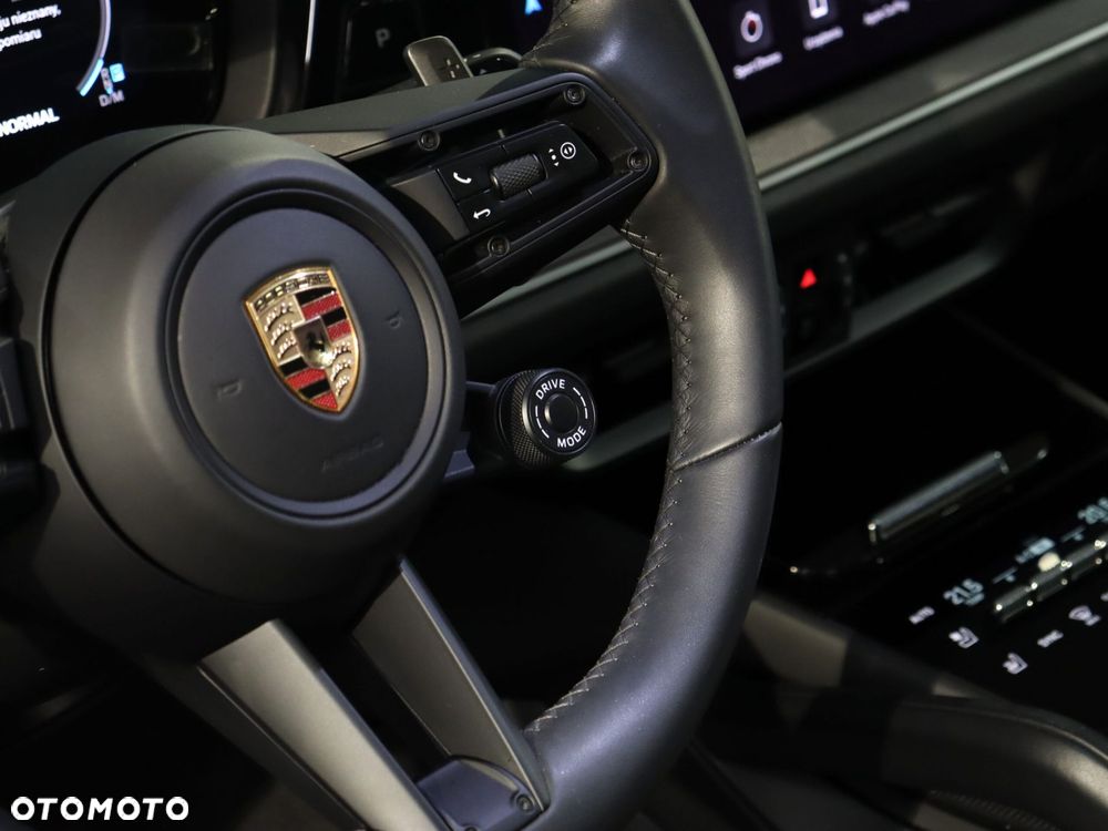 Porsche Cayenne Standard - 20