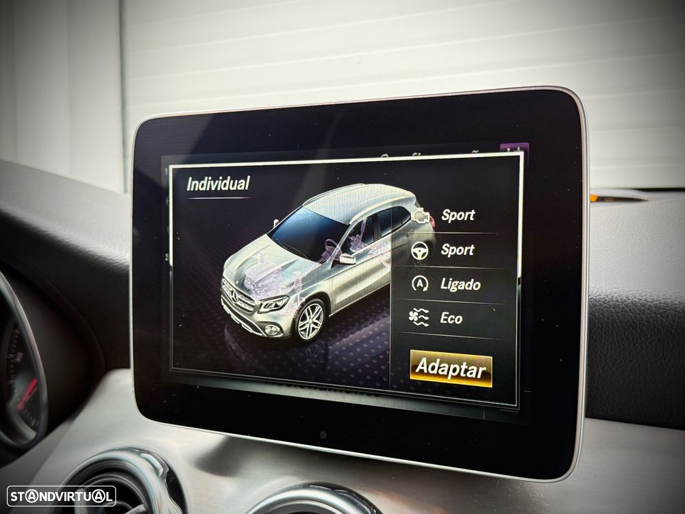 Mercedes-Benz GLA 180 d AMG Line - 31
