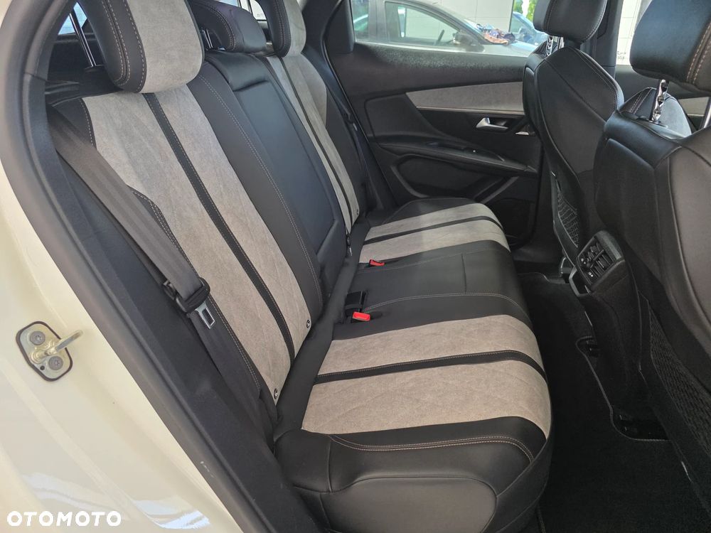 Peugeot 3008 1.6 PureTech Hybrid4 PHEV GT S&S EAT8 - 20