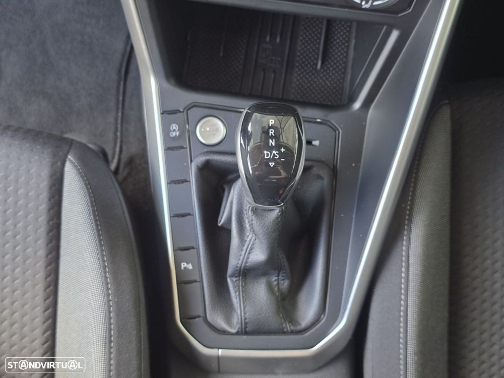 VW Taigo 1.0 TSI Urban DSG - 14