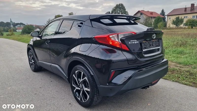 Toyota C-HR 1.2 Turbo Team Deutschland - 19