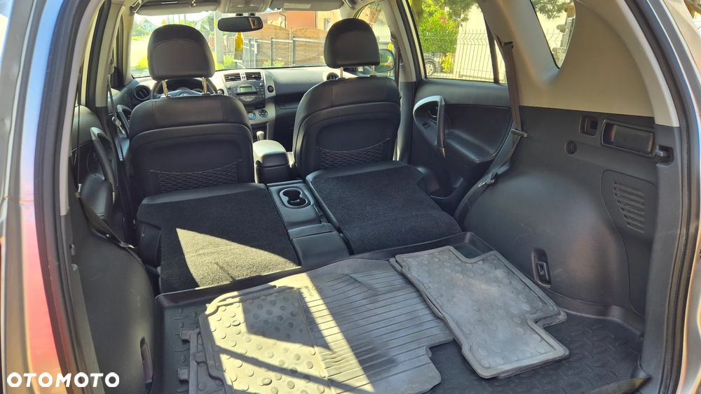 Toyota RAV4 2.0 4x4 Automatik Executive - 19