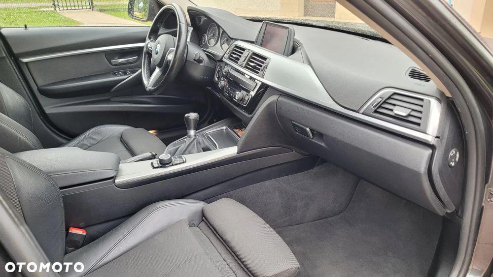 BMW Seria 3 318i GPF Sport Line Shadow - 6