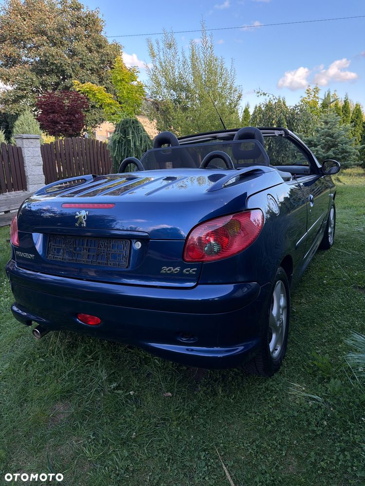 Peugeot 206 CC 110 Platinum - 4
