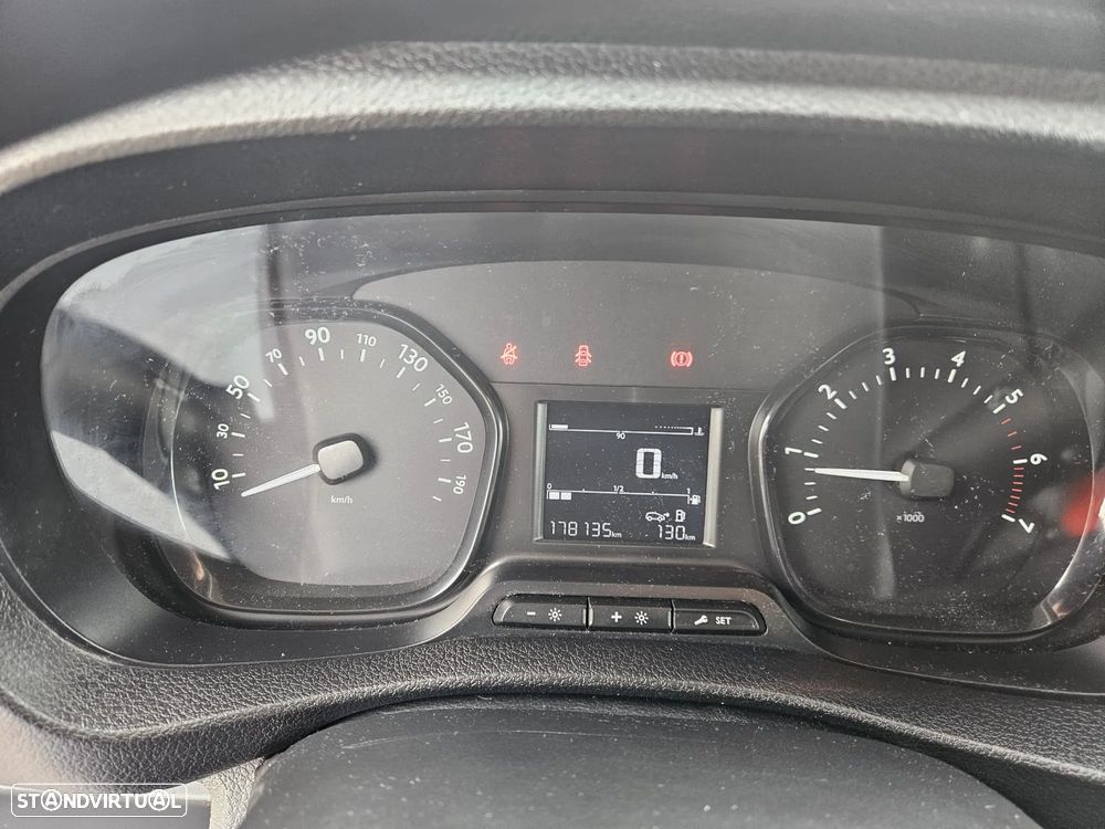 Peugeot Traveller 1.5 BlueHDi L3H1 Active Long - 16