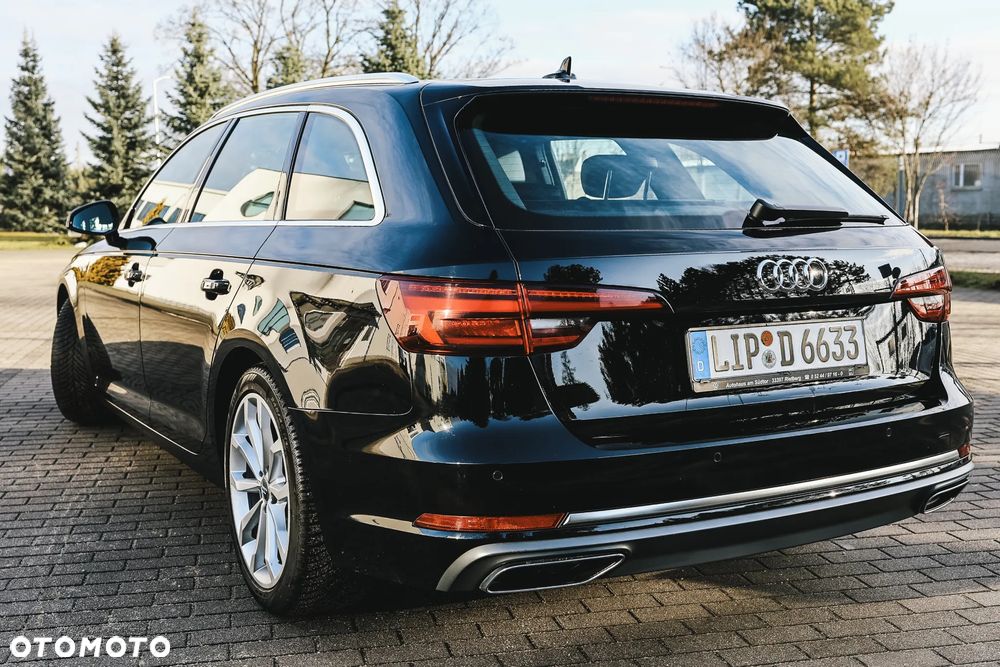 Audi A4 Avant 40 TDI S Line S tronic - 1