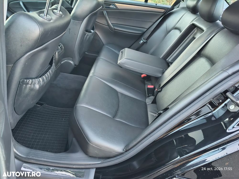 Mercedes-Benz C - 28