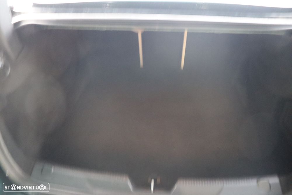 Jaguar XE 2.0 D Prestige Aut. - 29