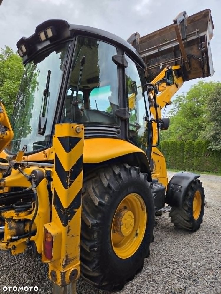 JCB 3CX - 8