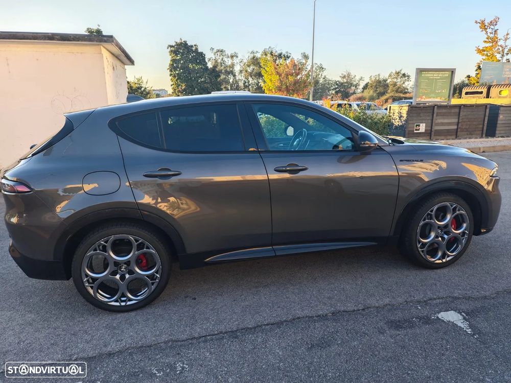 Alfa Romeo Tonale 1.5 Hybrid Edizione Speciale - 4