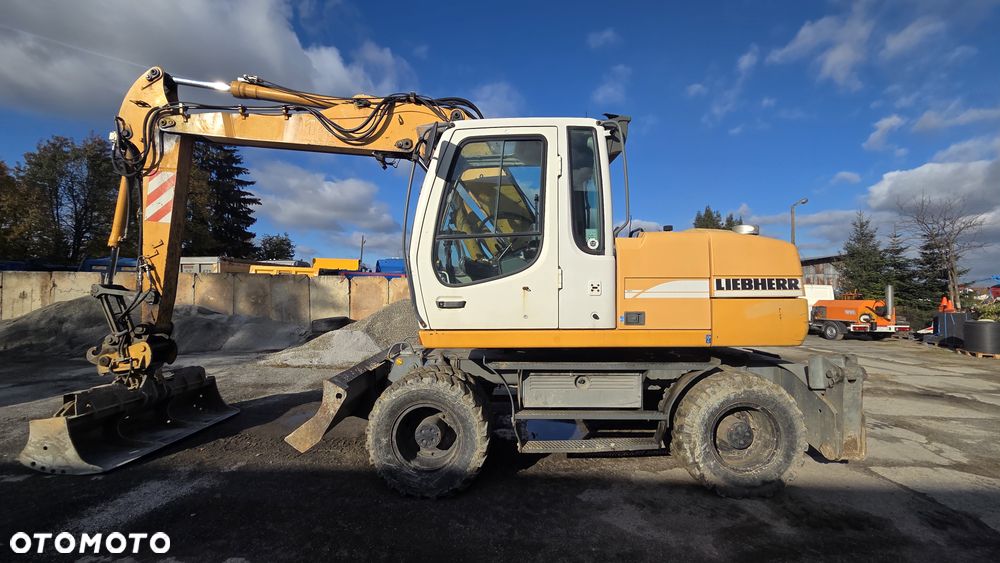 Liebherr A314 - 1