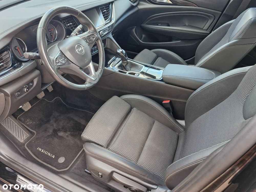 Opel Insignia 2.0 CDTI Cosmo S&S - 24