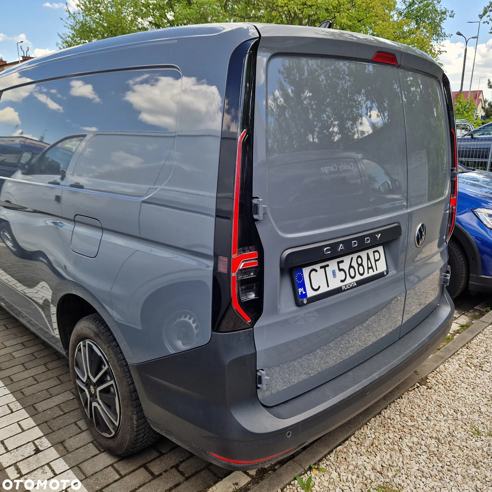Volkswagen Caddy 2.0 TDI DSG - 5
