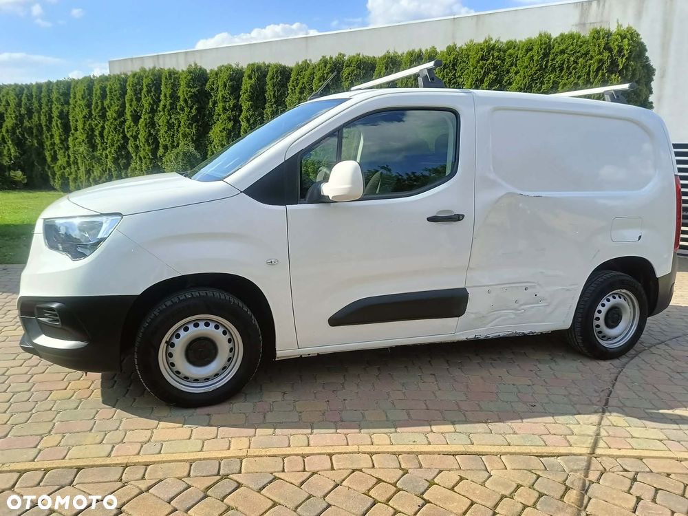 Opel COMBO - 11