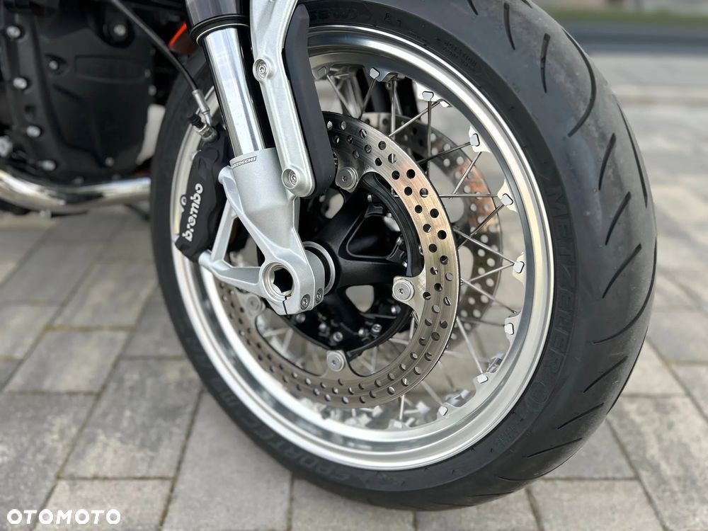 BMW R - 12